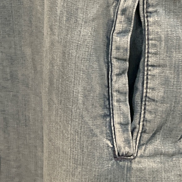 Velvet Heart Light Blue Denim Dress - Picture 5 of 7